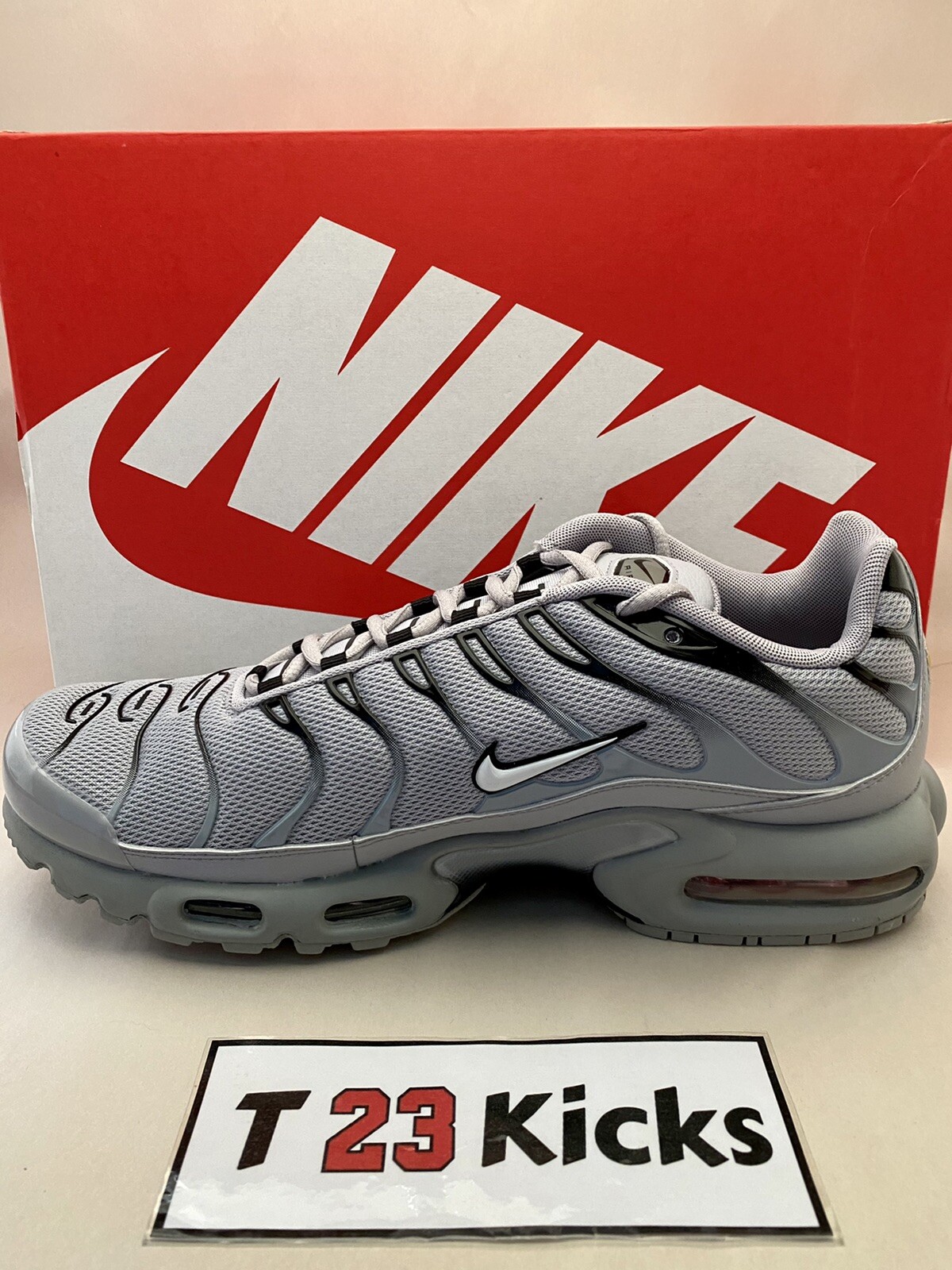 nike air max plus wolf