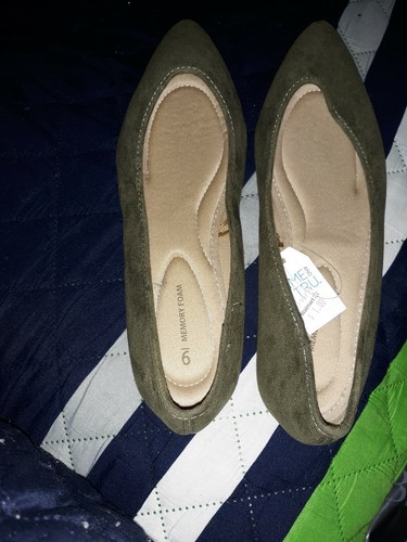 Womens size 9 Time & True Flats..Olive Green ...Brand New with tags...