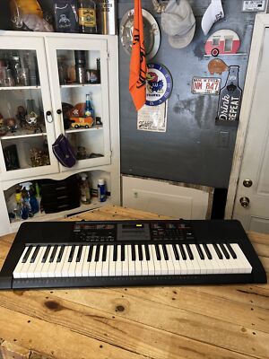 CASIO Keyboard Piano CTK-2090. 61 Key MIDI Digital Sampling, 400 Tone. See Desc.