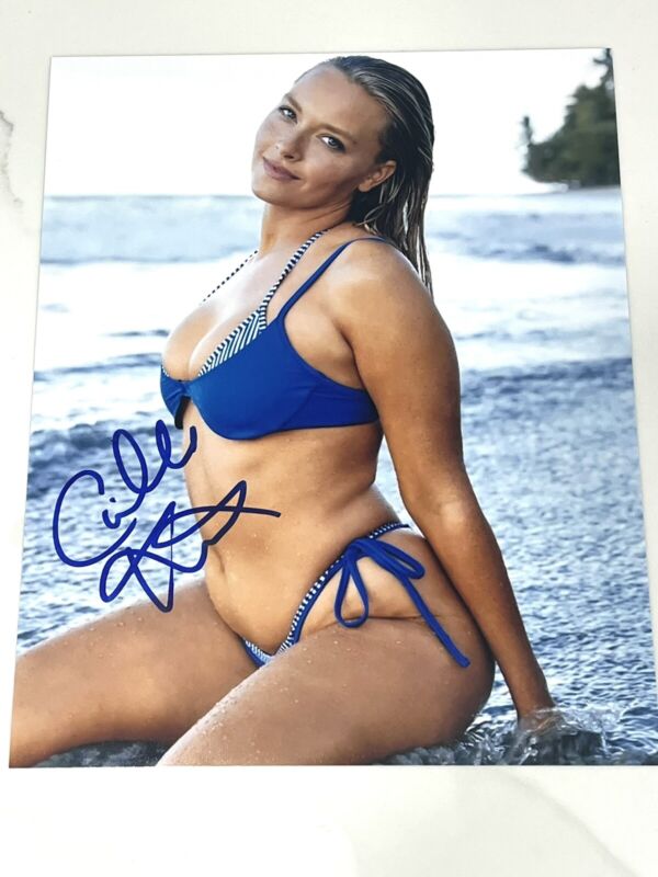Camille Kostek hand signed 8x10 photo 2022 Sports Illustrated cover #6