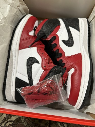 Air Jordan 1 レッド Size 6.5 - Air Jordan 1 Retro OG High Satin Red W