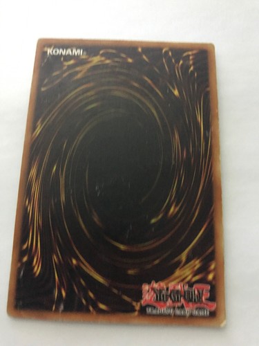 Blue Eyes White Dragon SDK-001 1st Edition