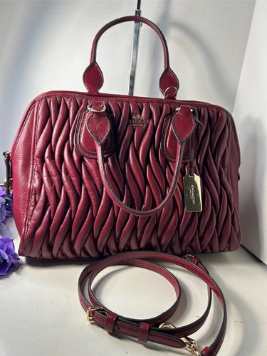バッグ Coach y2k Burgundy Suede Shoulder Bag Vintage Y2k Coach Burgundy Suede Soho Shoulder Buckle Bag
