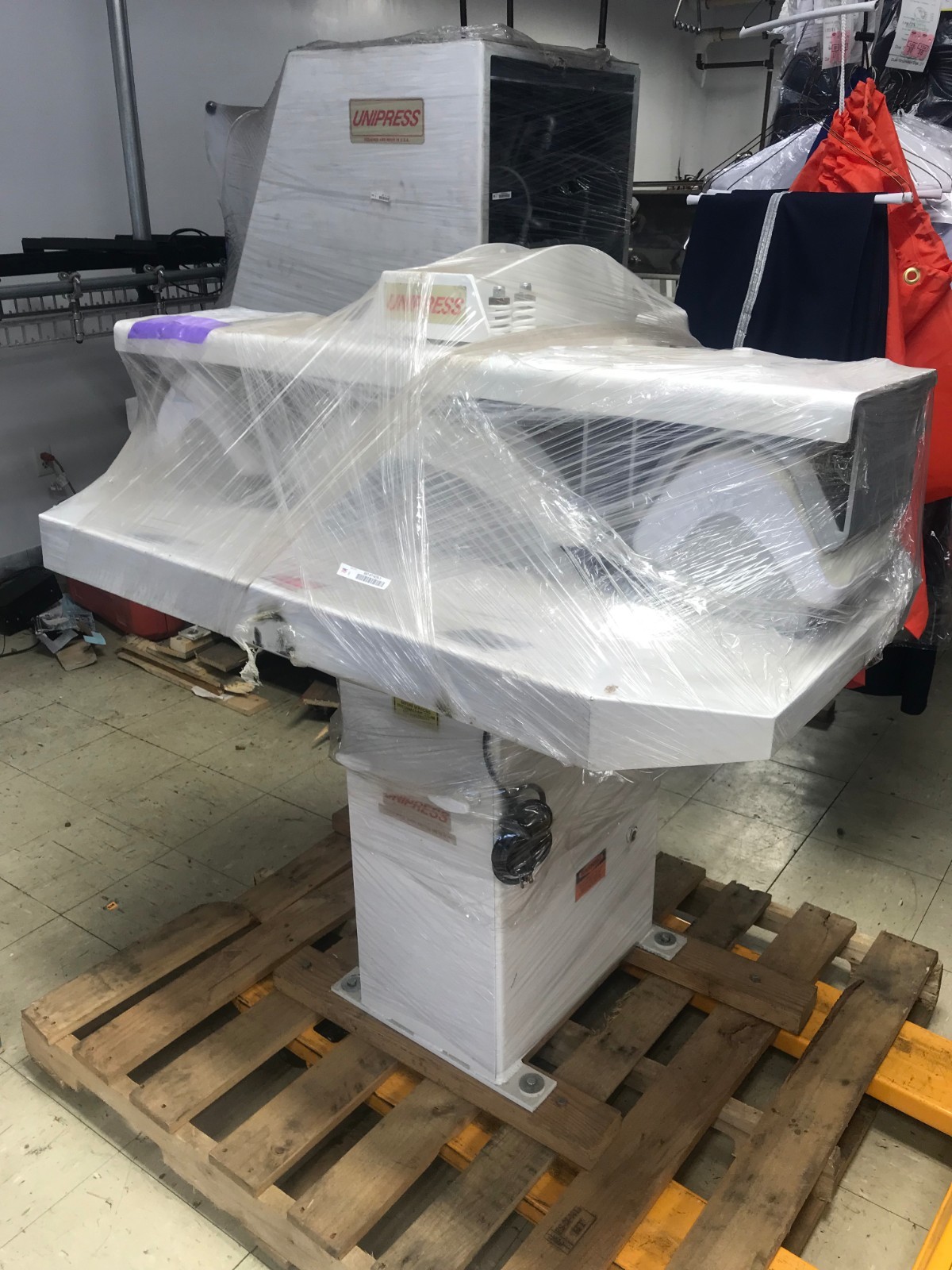 Unipress, Double buck shirt unit, cuff and collar, sleever.