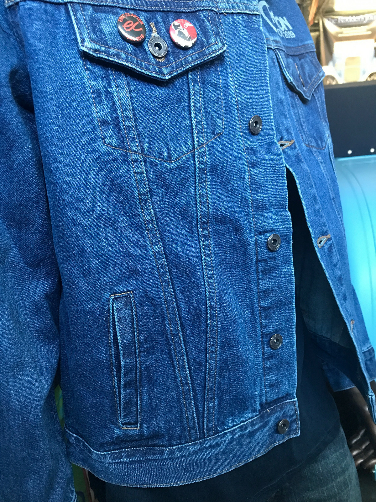 ERIC CLAPTON 2019 DENIM TRUCKER'S JACKET 4 FREE GIFTS WITH PURCHASE!!!