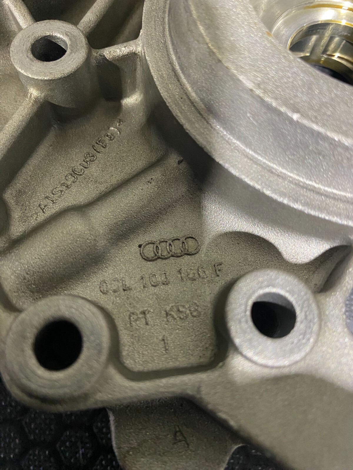 Volkswagen Golf MK7-7.5 GTI / R 2013-2020 Camshaft Bracket 06L103166F - thumbnail 3