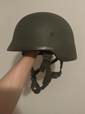 ベルギー軍実物 M826（B826）ヘルメット （M92ヘルメット） ベルギー軍実物 M826（B826）ヘルメット （M92ヘルメット