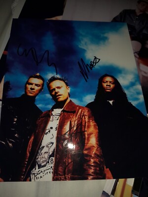 Prodigy Band Signed 8x10 Keith Flint Maxim Liam Spitfire Breathe Firestarter