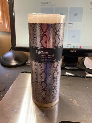 Sheffield Home MUSC BLANC RARE FIND  14 OZ 8 INCH TALL Candle RETIRED SCENT NEW