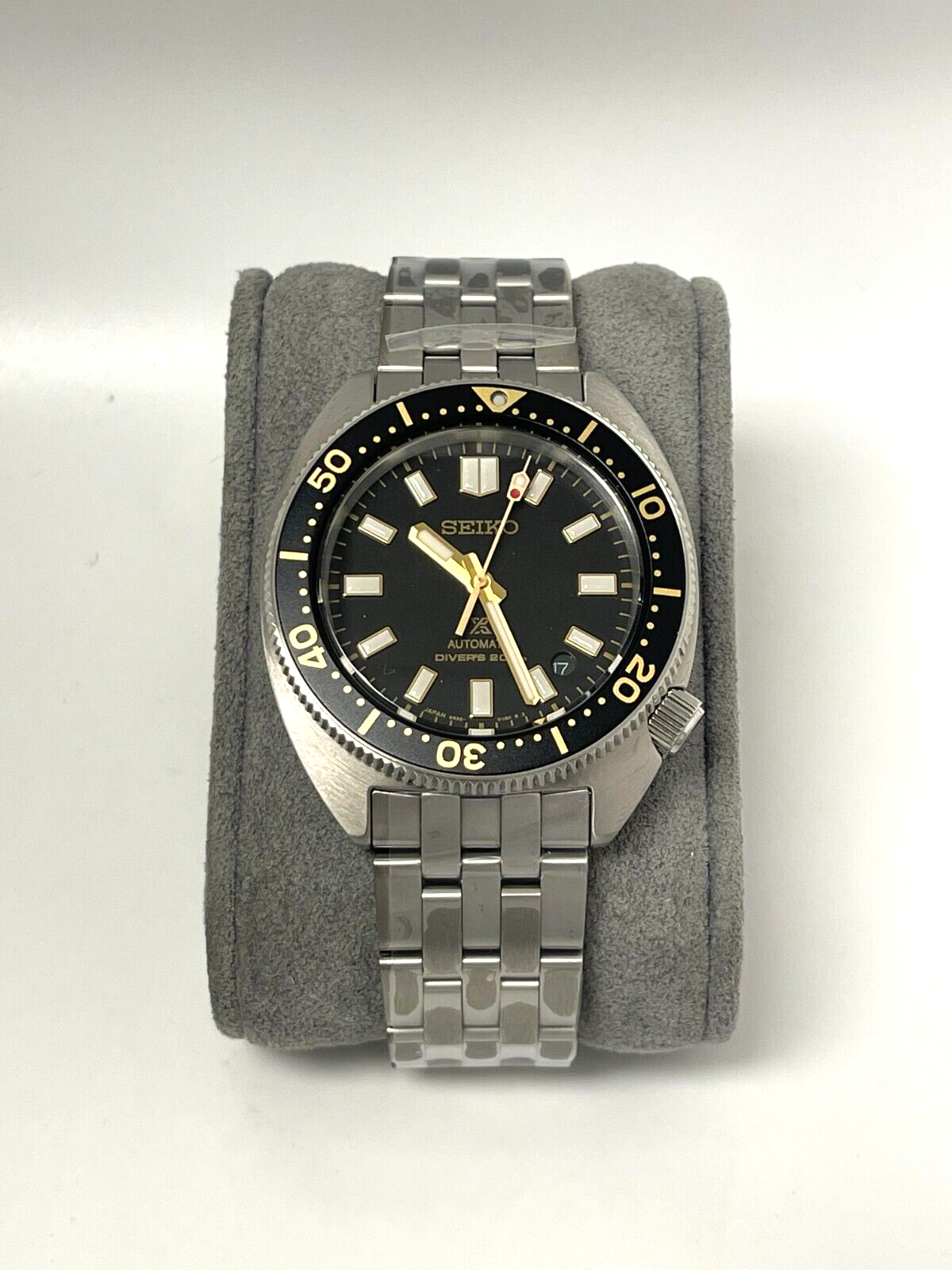 Pre-owned Seiko Luxe Prospex Black Dial Gold Accent Diver Watch Spb315 In Box With Tag