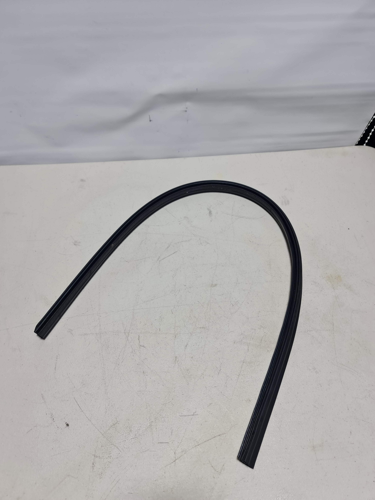0 Bmw 2012-2020 51-47-7-240-785 51477240785 Trim Through-Loading Facility 724 image 3