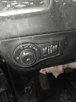 Used Headlight Switch fits: 2018 Jeep Compass Latitude Limited Sport Trailhawk