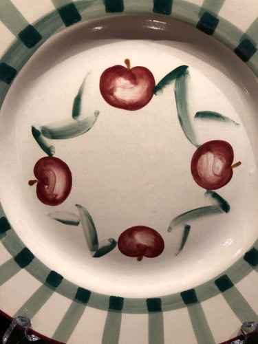 NANTUCKET HAND PAINTED APPLE PLATE w/GREEN STRIPED RIM