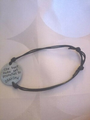 The Best Mom's Get Promoted To Grandma Bracelet gift 