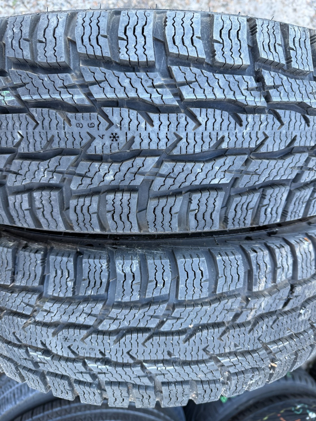 New 205 75 16C Nokian, Winter, LRR, 113/111S, x1 Tyre (F1_tyres) YD292