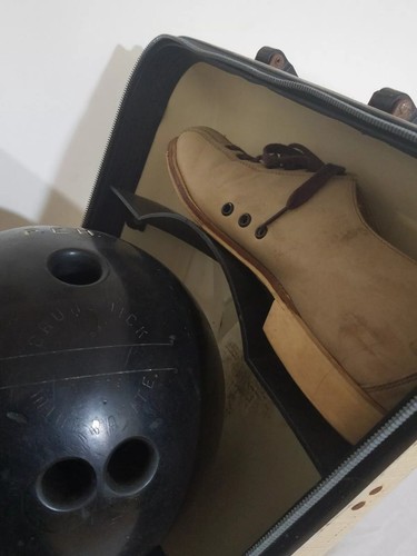 Vintage Rare 1950s Brunswick Bowling Ball Case w/ original shoes