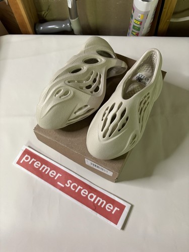 靴 adidas Yeezy Foam RNNR runner sand A Complete Guide to Yeezy Foam Runner Sand | eBay