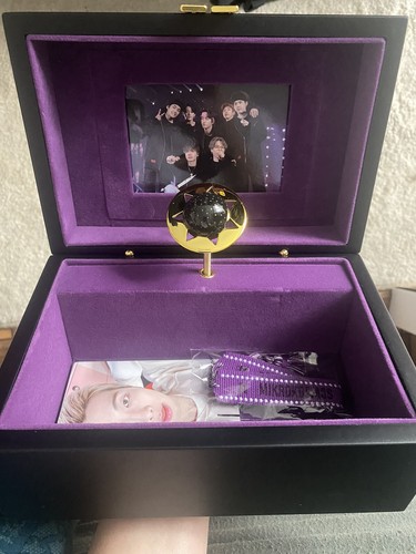 BTS ARMY Membership Pack MERCH BOX #6 OFFICIAL MD Full Set BTS ARMY Membership Pack MERCH BOX #6 OFFICIAL MD Full Set