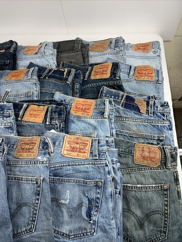 Wholesale Lot of 20 pairs of Levi's Grade B Men's Jeans
