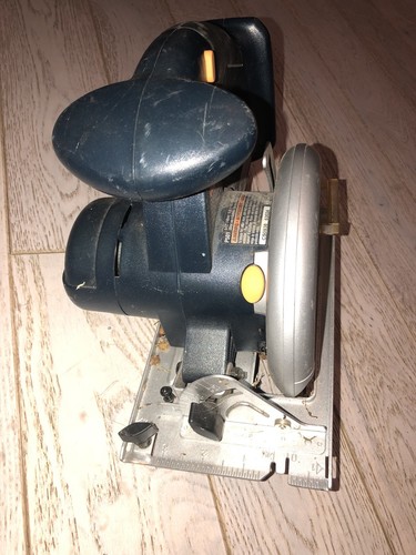 Ryobi Saw 18.0v Has No Battery, used for cutting wood.