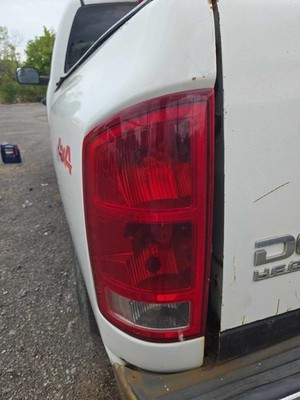Used Left Tail Light Assembly fits: DODGE PICKUP 2500 03 04 05 06