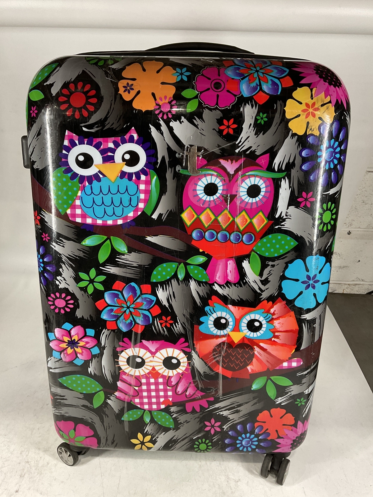 IT Luggage Virtuoso 32-Inch Hardside Spinner U1