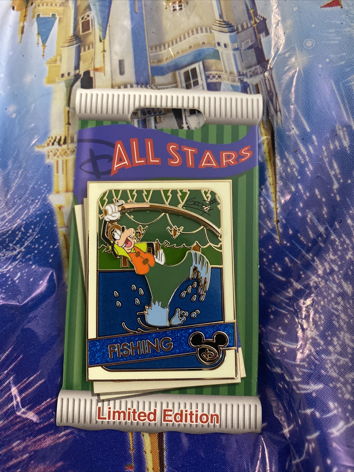 GOOFY FISHING ALL STARS 2020 Disney Pin Series LE4000 Trading Card GOOFY FISHING ALL STARS 2020 Disney Pin Series LE4000 Trading Card