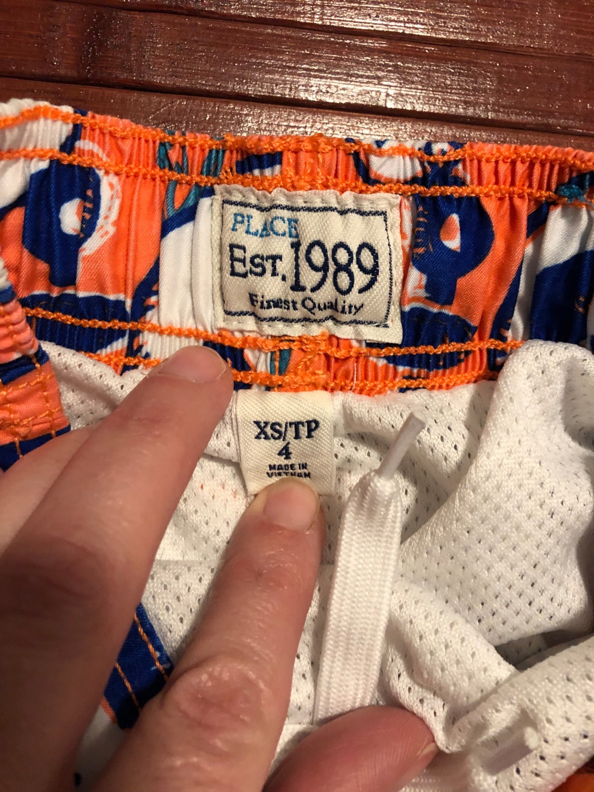 BOYS THE CHILDREN'S PLACE XS 4 SWIM SUIT SHORTS SKULLS MINT CC655SP