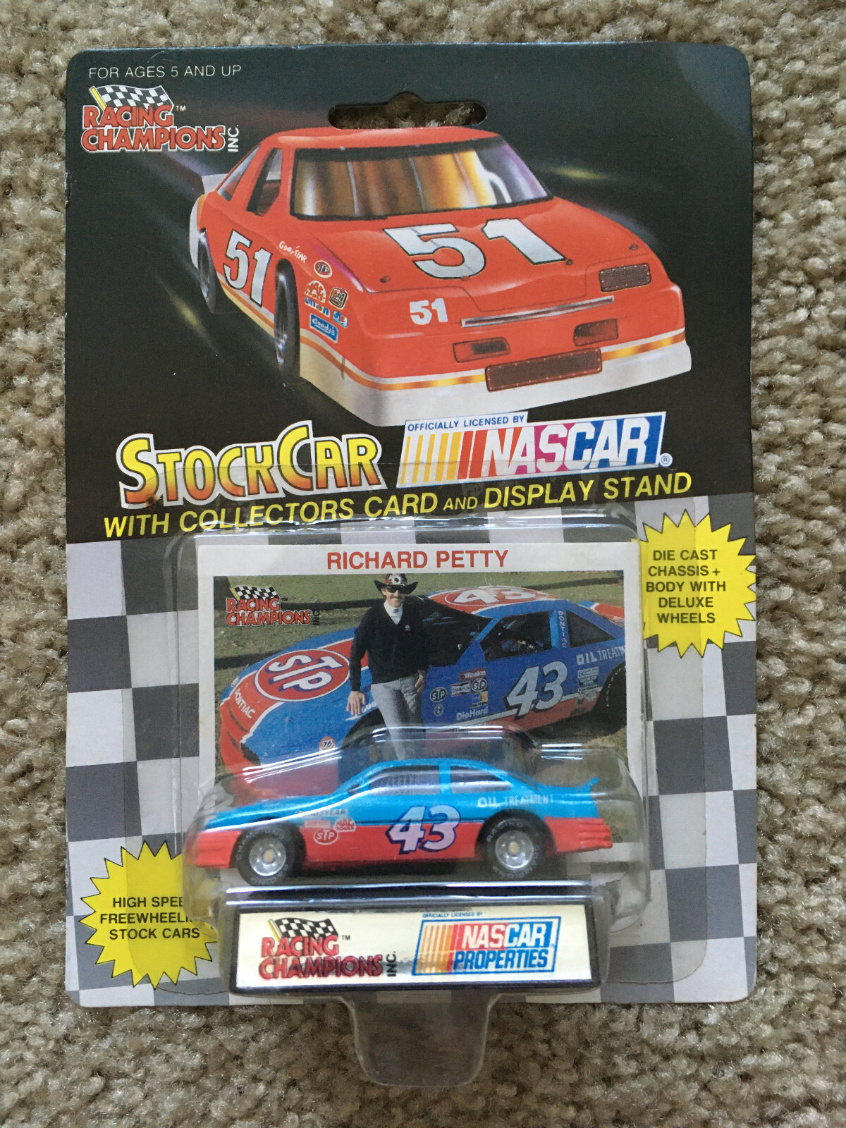 1990 Richard Petty #43 STP 1/64 Racing Champions NASCAR