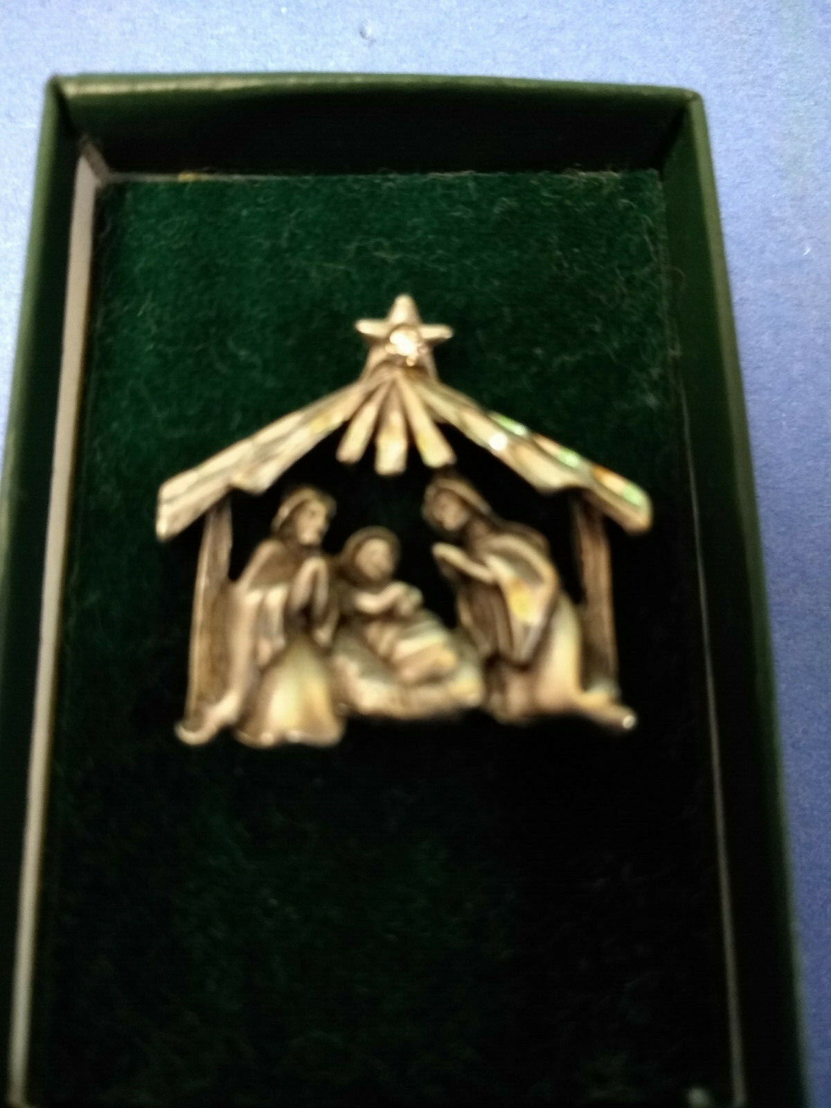 Vintage Circa 1970 Pewter Nativity Scene Pin