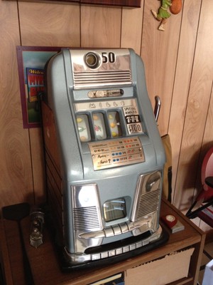 Circa 1948 Mills 50 Cents Slot Machine. Special Award 777