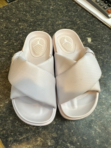 ★NIKE WS Jordan Sophia Slide★ Nike Women's Jordan Sophia Slide Slippers 'Gold Checkerboard