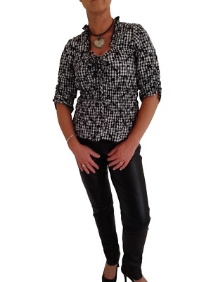 Damen Bluse  Hemd Rüschenbluse Trachtenbluse Schwarz Weiß Blumen Smok Vegan