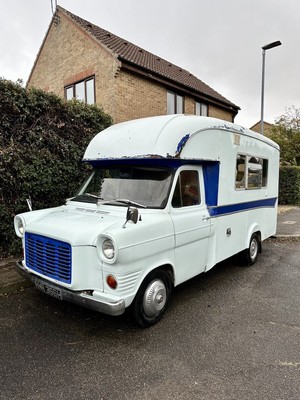 Vintage Ford Transit MK1, Jennings Roadranger Motorhome 1970 white/blue