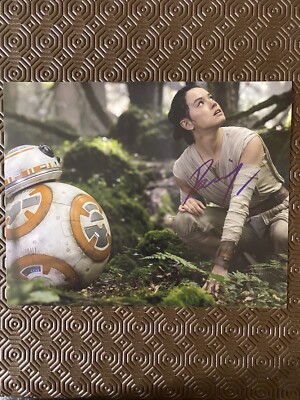Daisy Ridley Signed 8 X 10 Photo COA - Star Wars