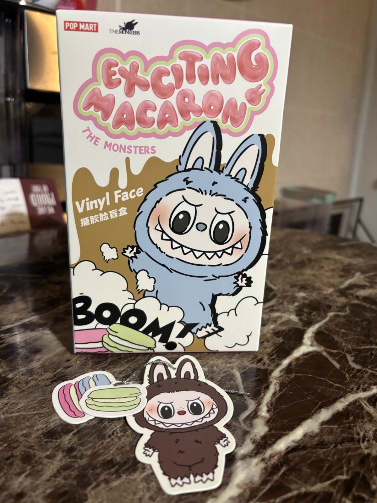 アイドル POP MART Exciting Macaron Chestnut Cocoa POP NOW:THE MONSTERS - Tasty Macarons Vinyl Face Blind Box