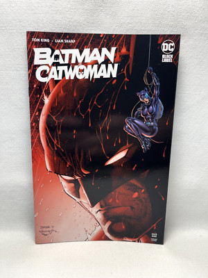DC Batman Catwoman #9 by (W) Tom King and (A) Clay Mann (CA) Jim Lee  Cover B