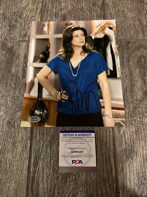 DAPHNE ZUNIGA SIGNED ONE TREE HILL PHOTO PSA/DNA COA AUTOGRAPHED VICTORIA DAVIS