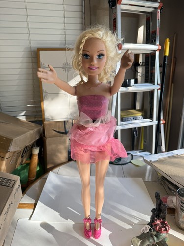 その他 HAUT MONDE BARBIE Doll Amazon.com: Haut Monde Barbie Doll Gold Label Mattel BFC