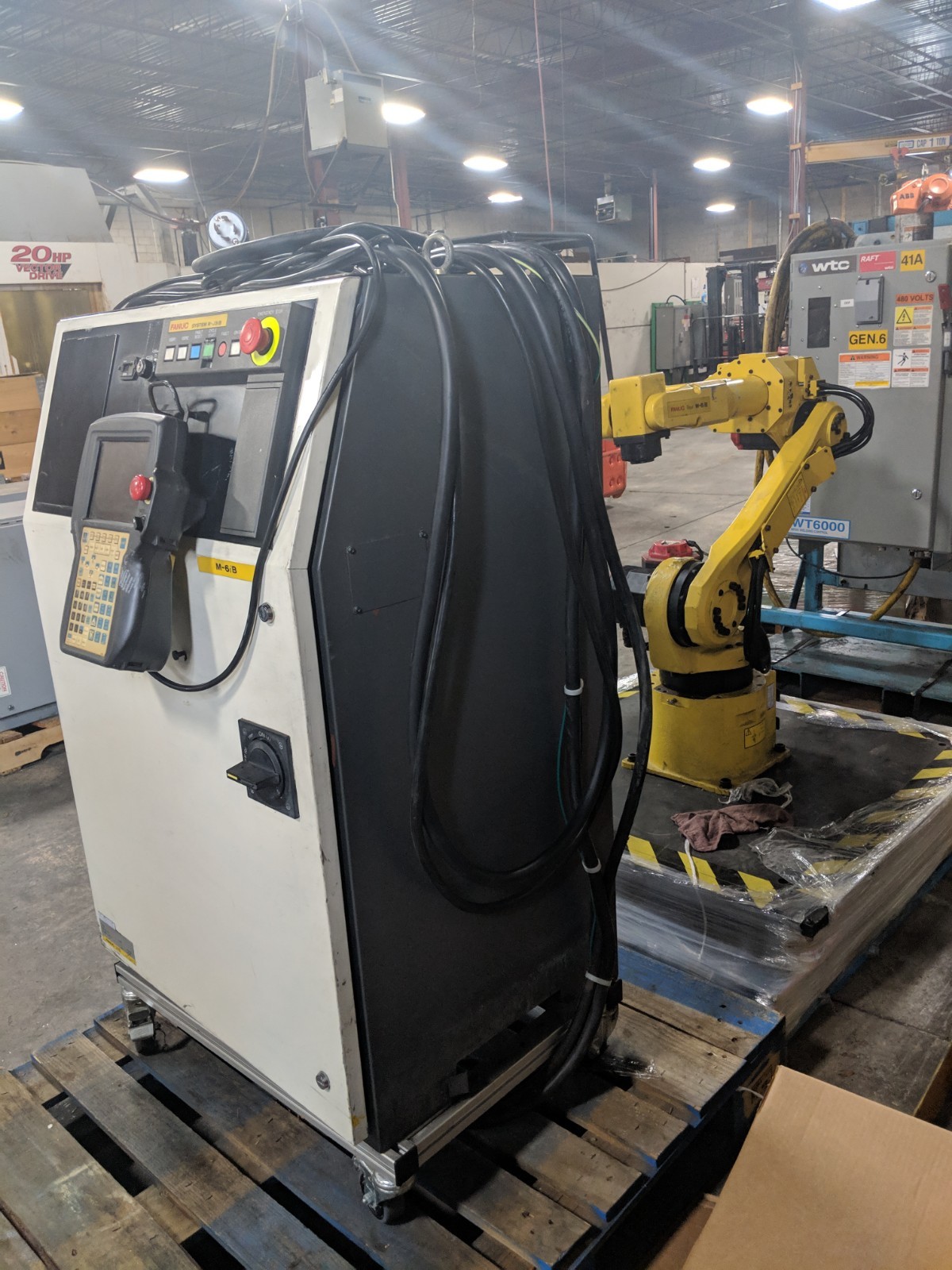 Fanuc M-6iB Robot RJ3iB Controller