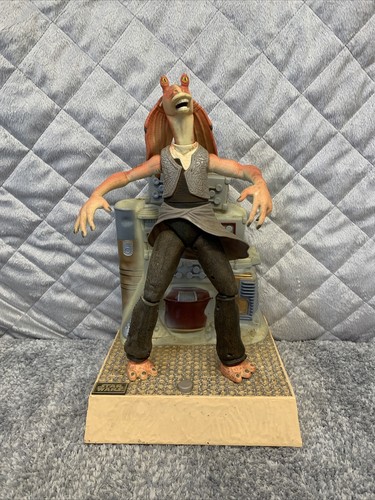 -  Jar Jar Binks Dancing Figurine - 14
