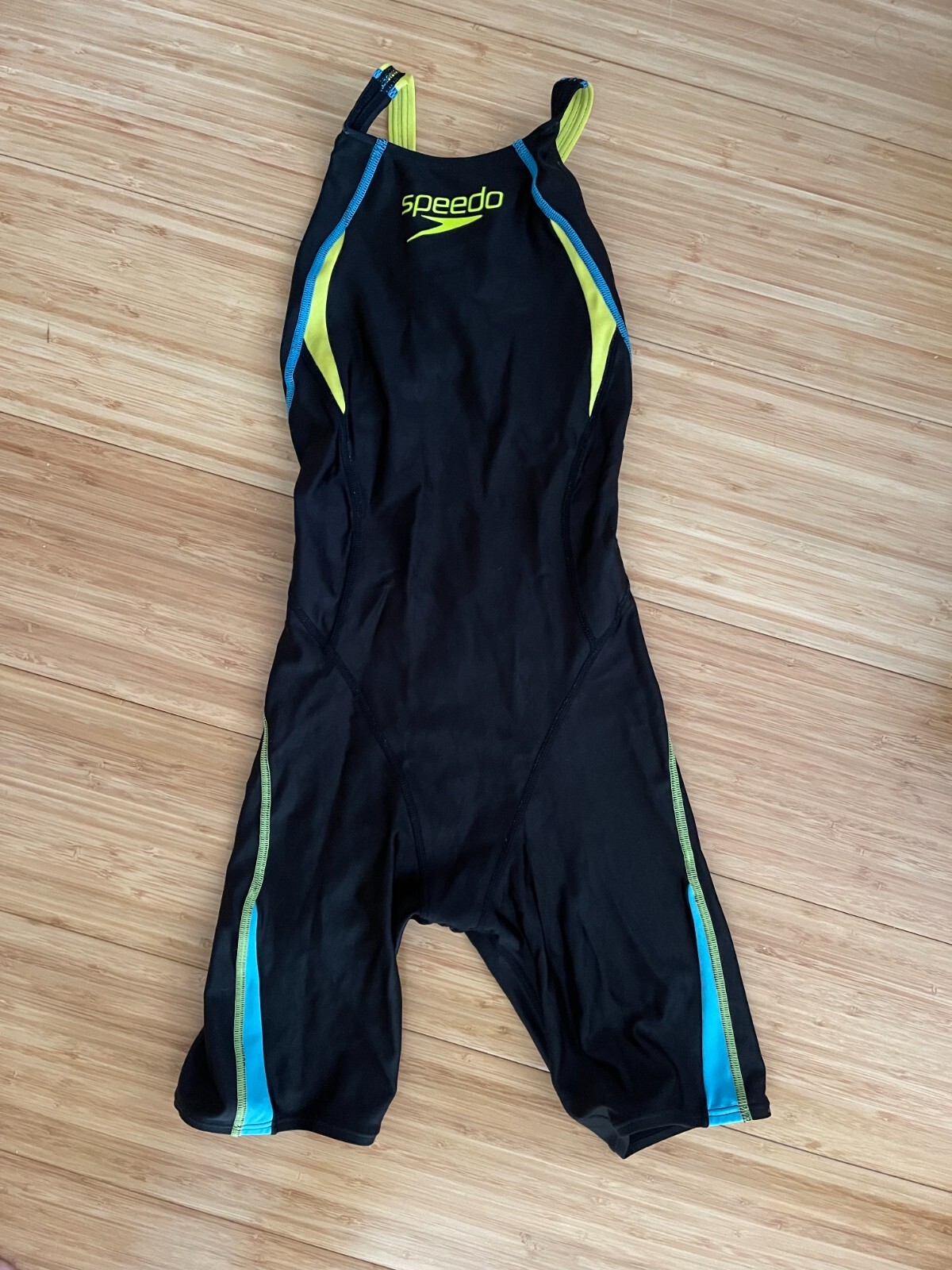 夏セール 新品　タグ付 スピード speedo Kneeskin L水着 speedo スピード レディース 水泳 フィットネス水着 Splash Dot