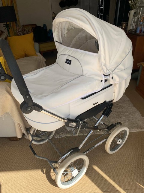emmaljunga white leather