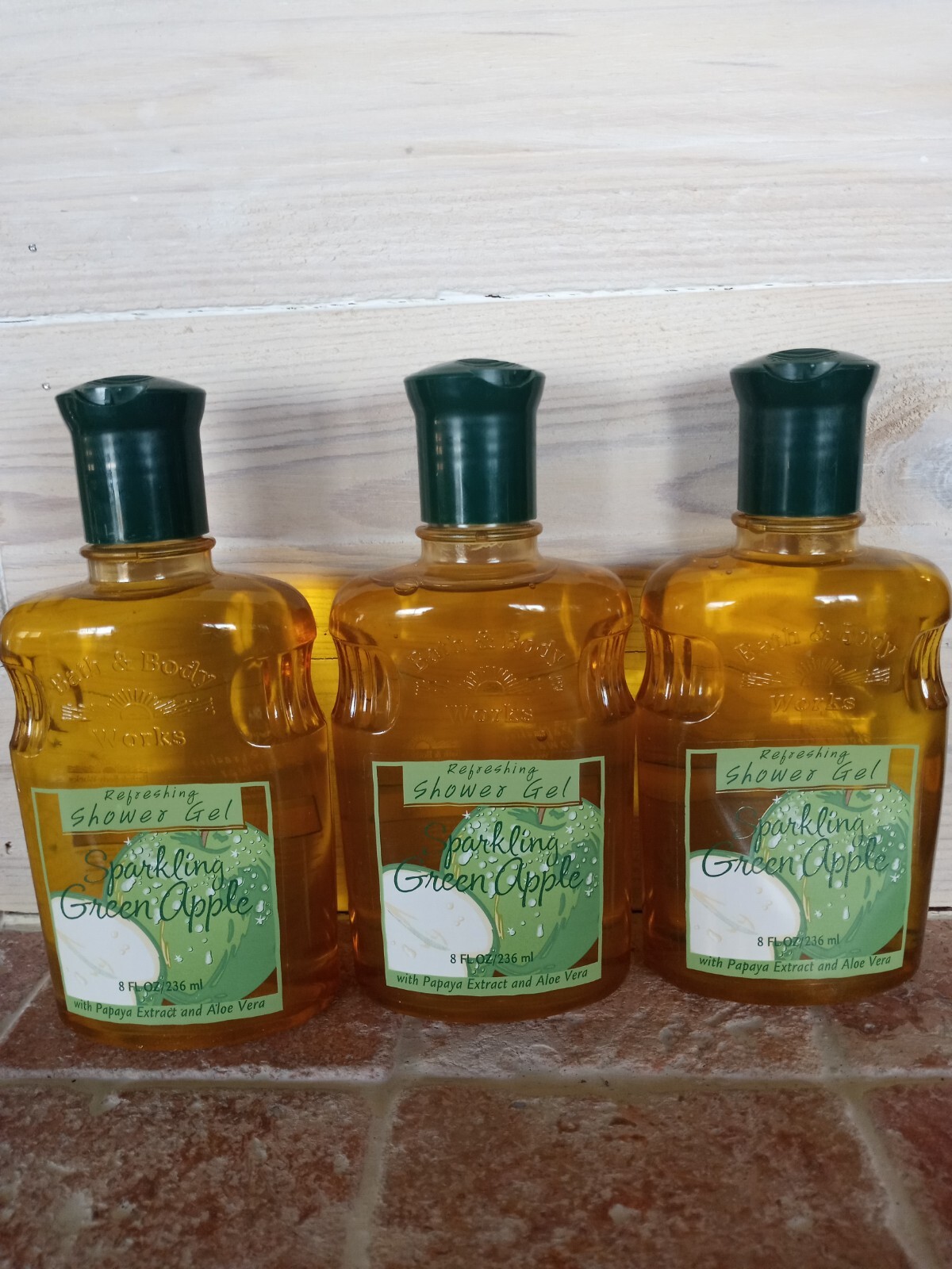 MÖDERE SHOWER GEL 350ml 3本セット Bath & Body Works SPARKLING GREEN APPLE Refreshing Shower