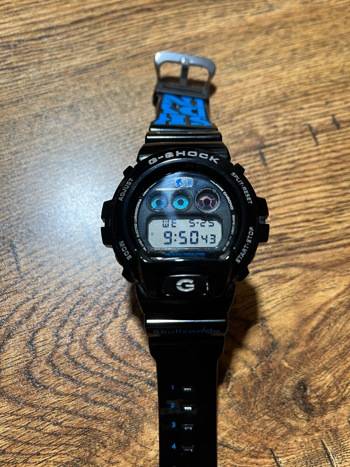 Casio G Shock Skullcandy Collab Black Blue RARE DW6900 Casio G Shock Skullcandy Collab Black Blue RARE DW6900