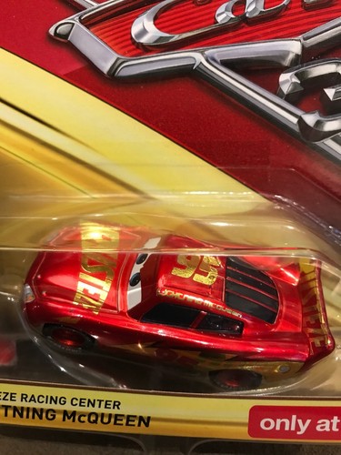 Disney Pixar Cars Target Exclusive Lightning McQueen (Rust-Eze Racing Center)