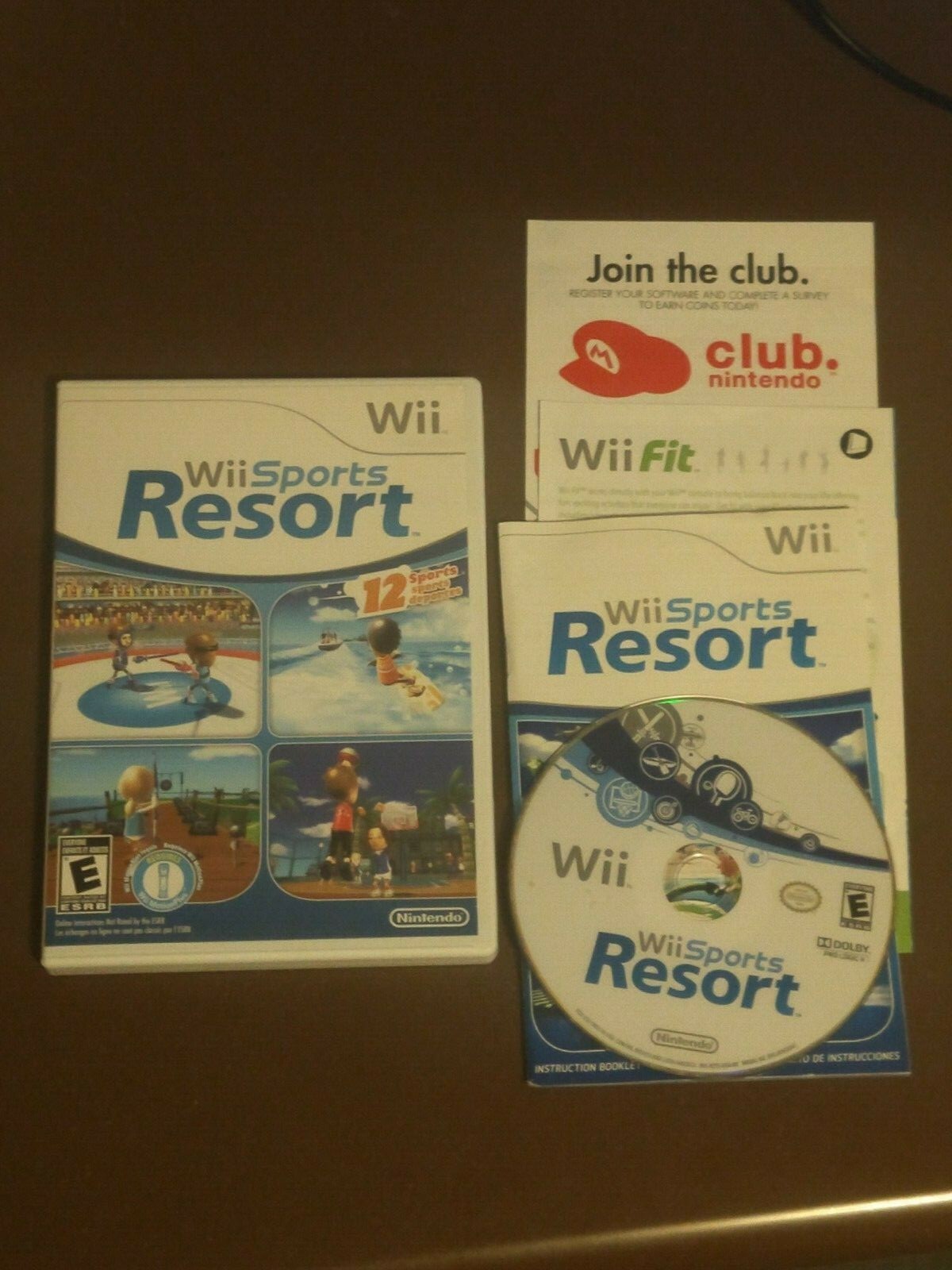 Wii SPORTS AND Wii SPORTS RESORT BUNDLE FOR CHEAP!! (Wii Sports is Disc Only)