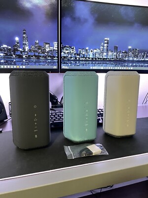 New $200 MSRP Sony SRS-XE300 Portable Bluetooth Speaker - Light Gray