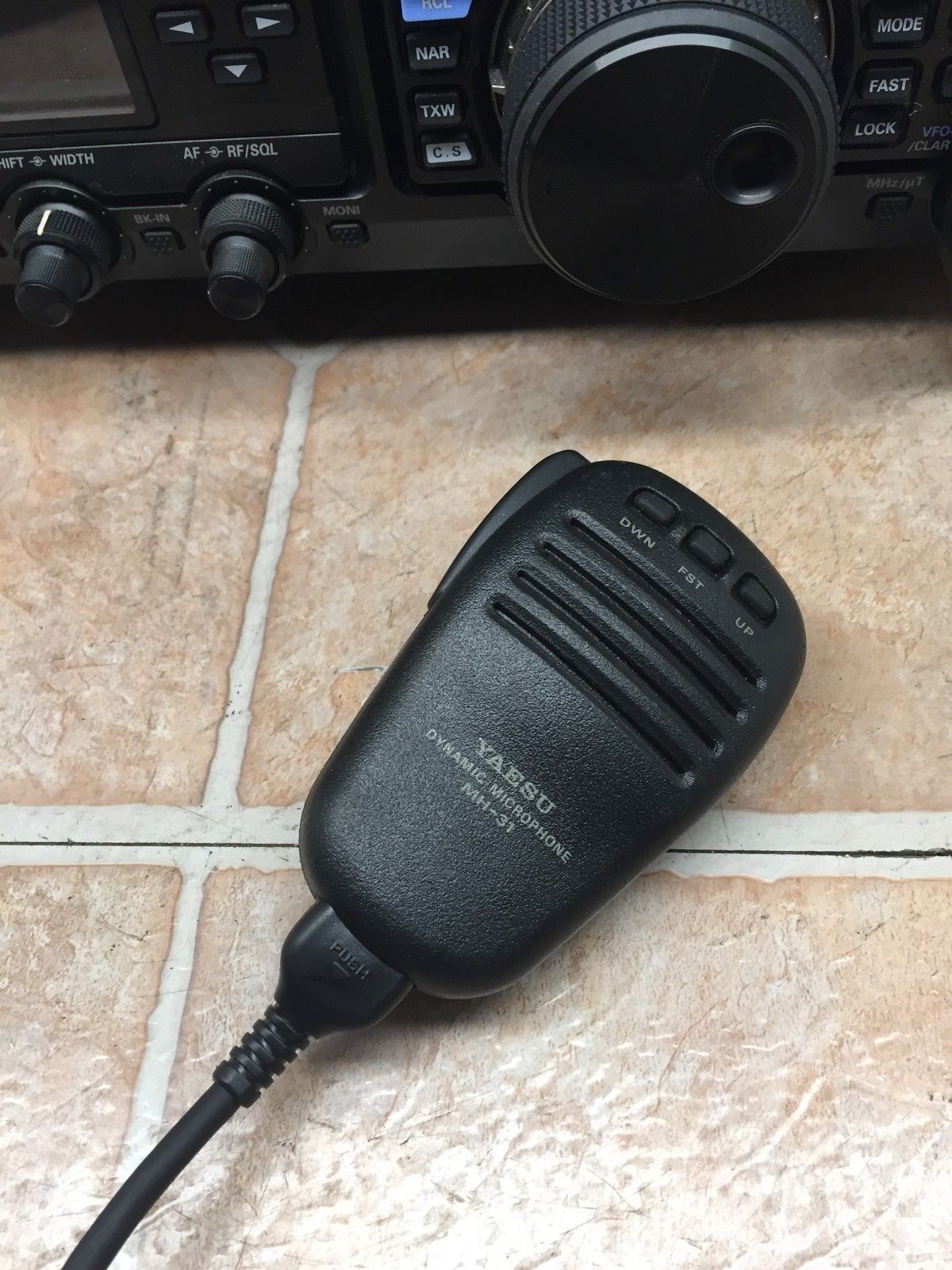 Yaesu FTdx 1200 HF/50MHz Transceiver