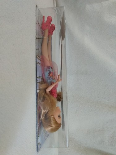 RARE Ever After High Thronecoming Doll Ashlynn Ella New In Box NIB 2017